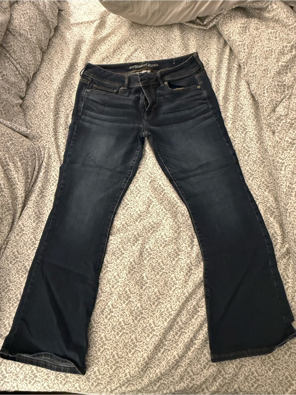 American Eagle Super Stretch Dark Wash Flare Jeans 14 Short